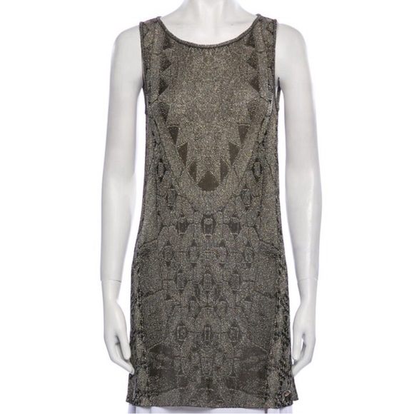 Iconic Chanel Dress sz 38 featured in Karl Lagerfeld’s 2010 Cruise Collection - Picture 3 of 12